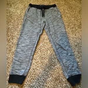 Men’s American Eagle Jogger - Small